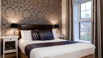 In-room safe, iron/ironing board, free WiFi