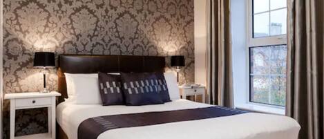 Pengeskab på værelset, strygejern/strygebræt, gratis Wi-Fi