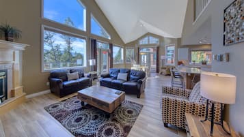 Premium Townhome, 4 Bedrooms (301 Phase 2) | Living area | 50-inch TV with cable channels, fireplace, streaming services