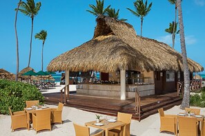 Snack bar