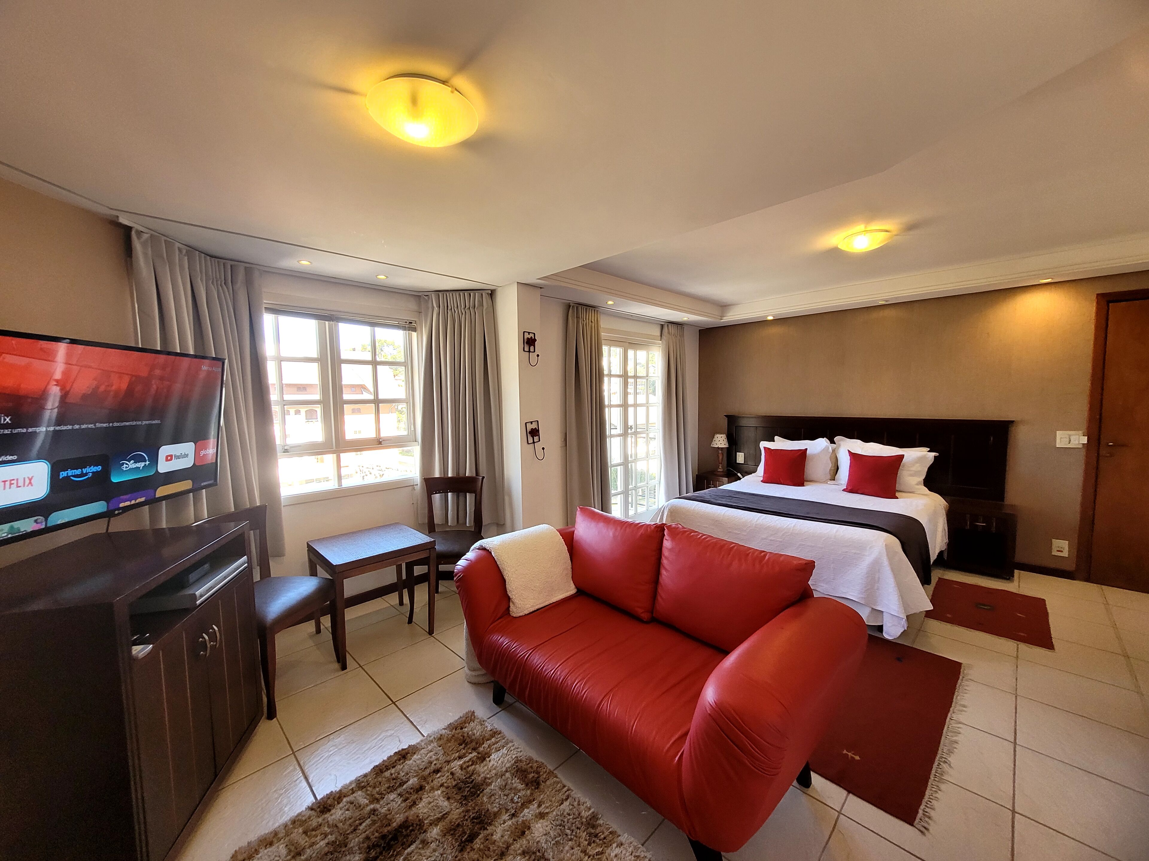 Foto - Pousada Cheverny - Fácil acesso ao centrinho e Baden Bar