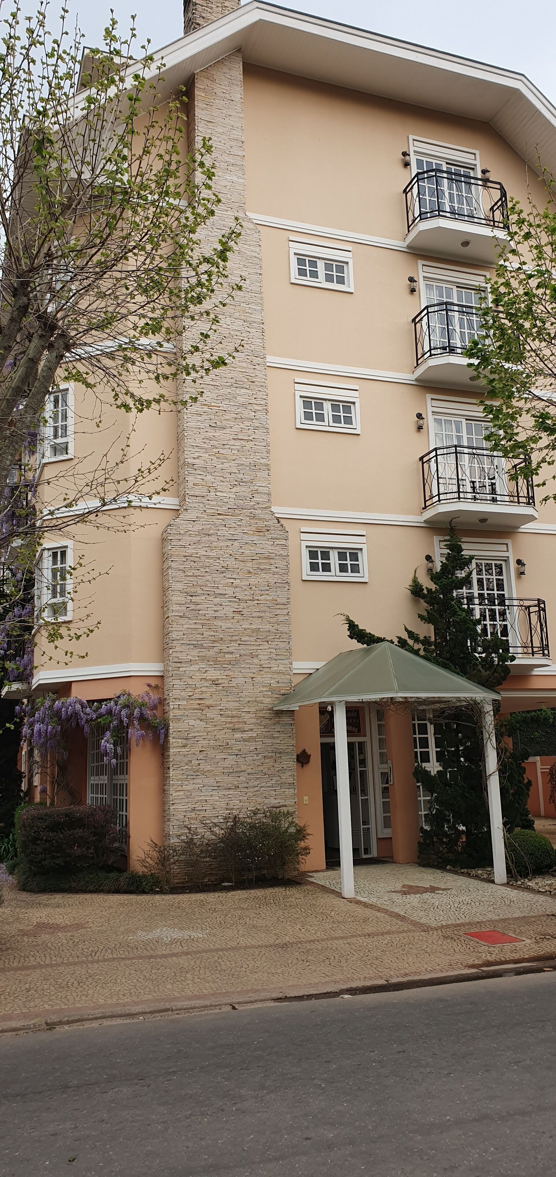 Foto - Pousada Cheverny - Fácil acesso ao centrinho e Baden Bar