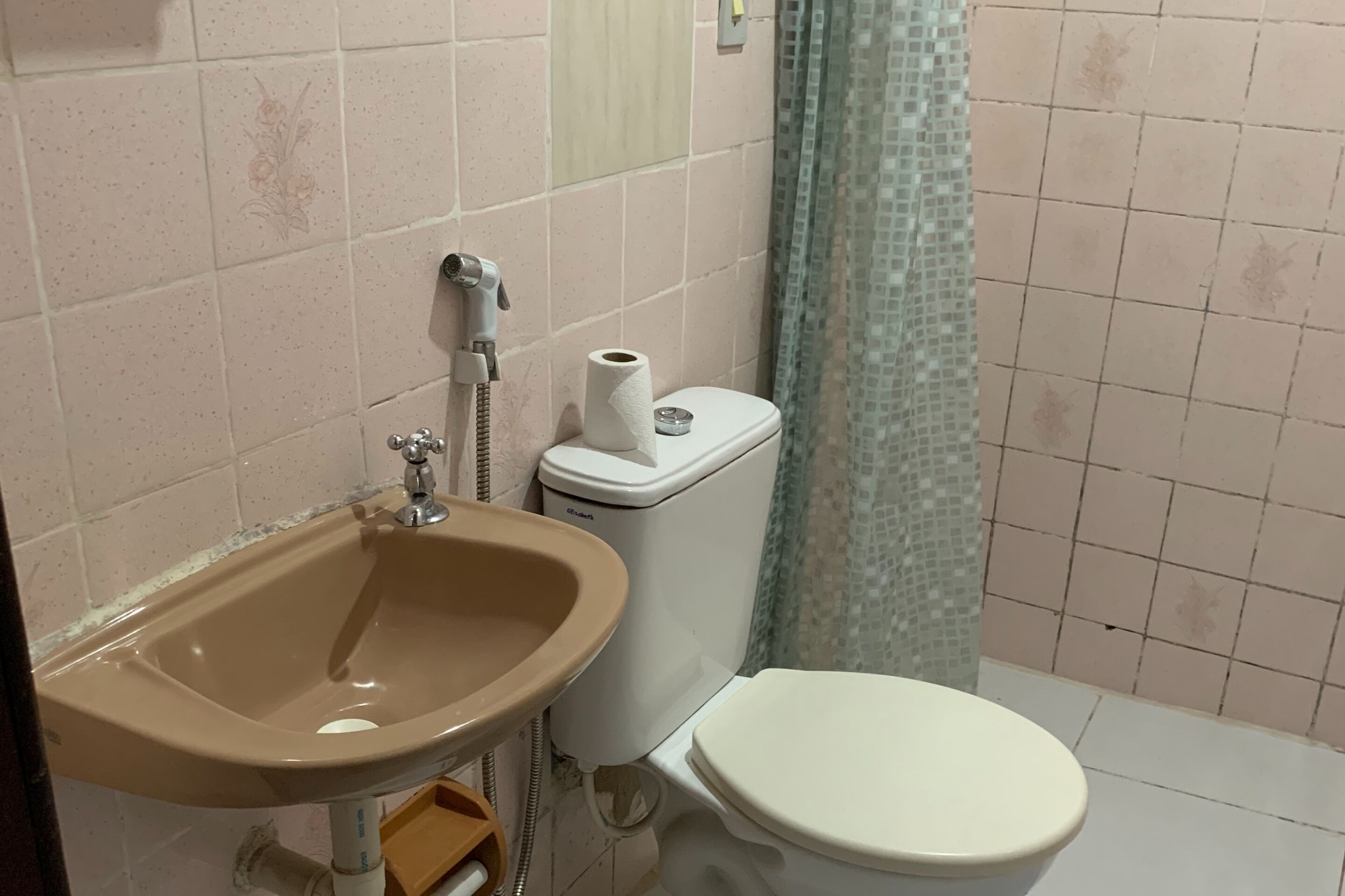 double room | bathroom sink