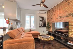 Apartment, 2 Bedrooms | Living area | Flat-screen TV - Apartment & Studio (Montreal)