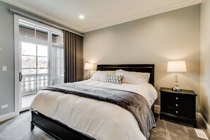 Luxury Room, 1 King Bed, Balcony | Premium bedding, free WiFi, bed sheets