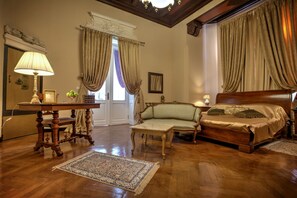 Premium Double Room, 1 Queen Bed | Egyptian cotton sheets, premium bedding, minibar, in-room safe - Grand Boutique Hotel (Bucharest)