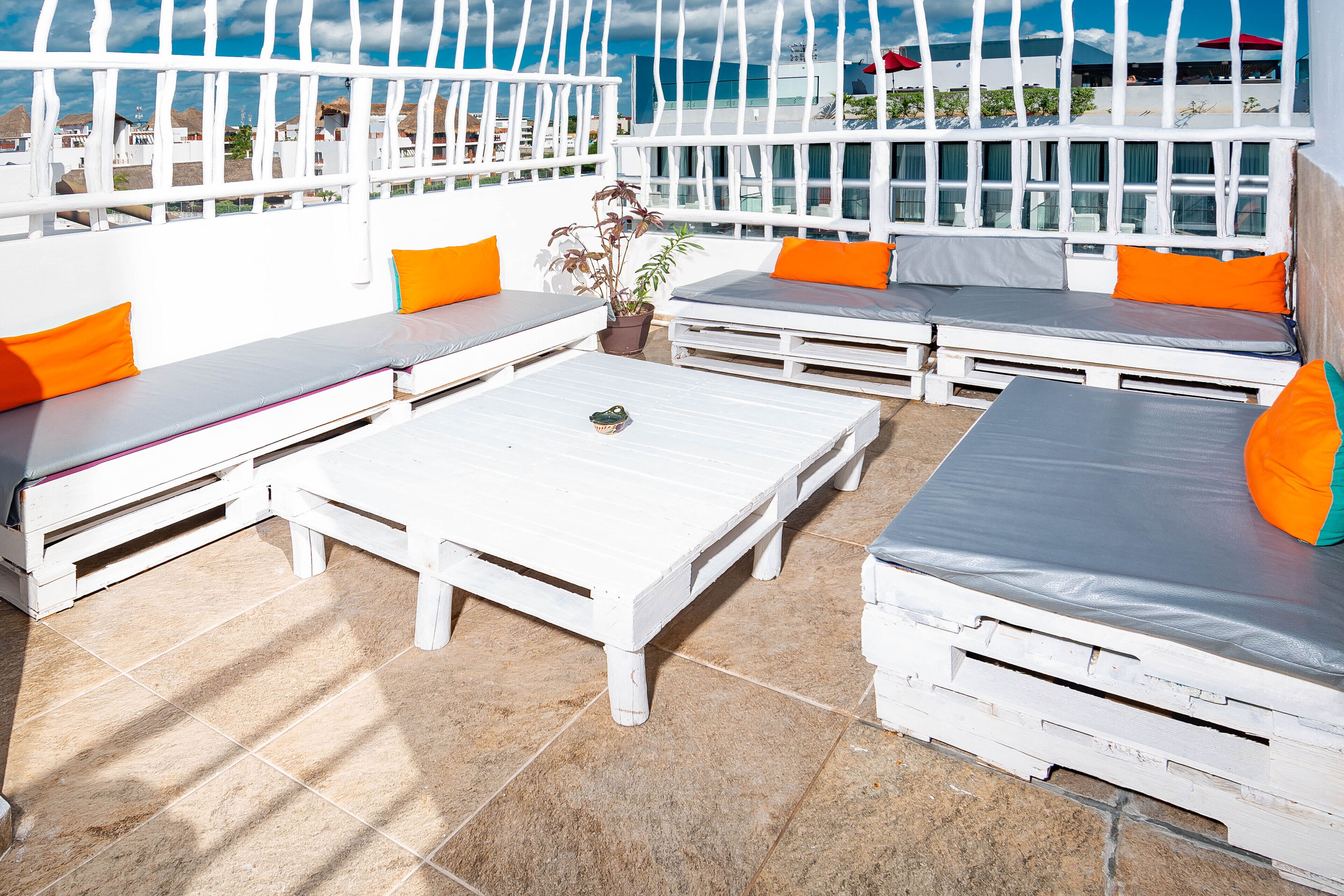 sun deck