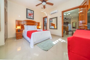 2 bedrooms, premium bedding, desk, iron/ironing board - Villas Keh (Isla Mujeres)