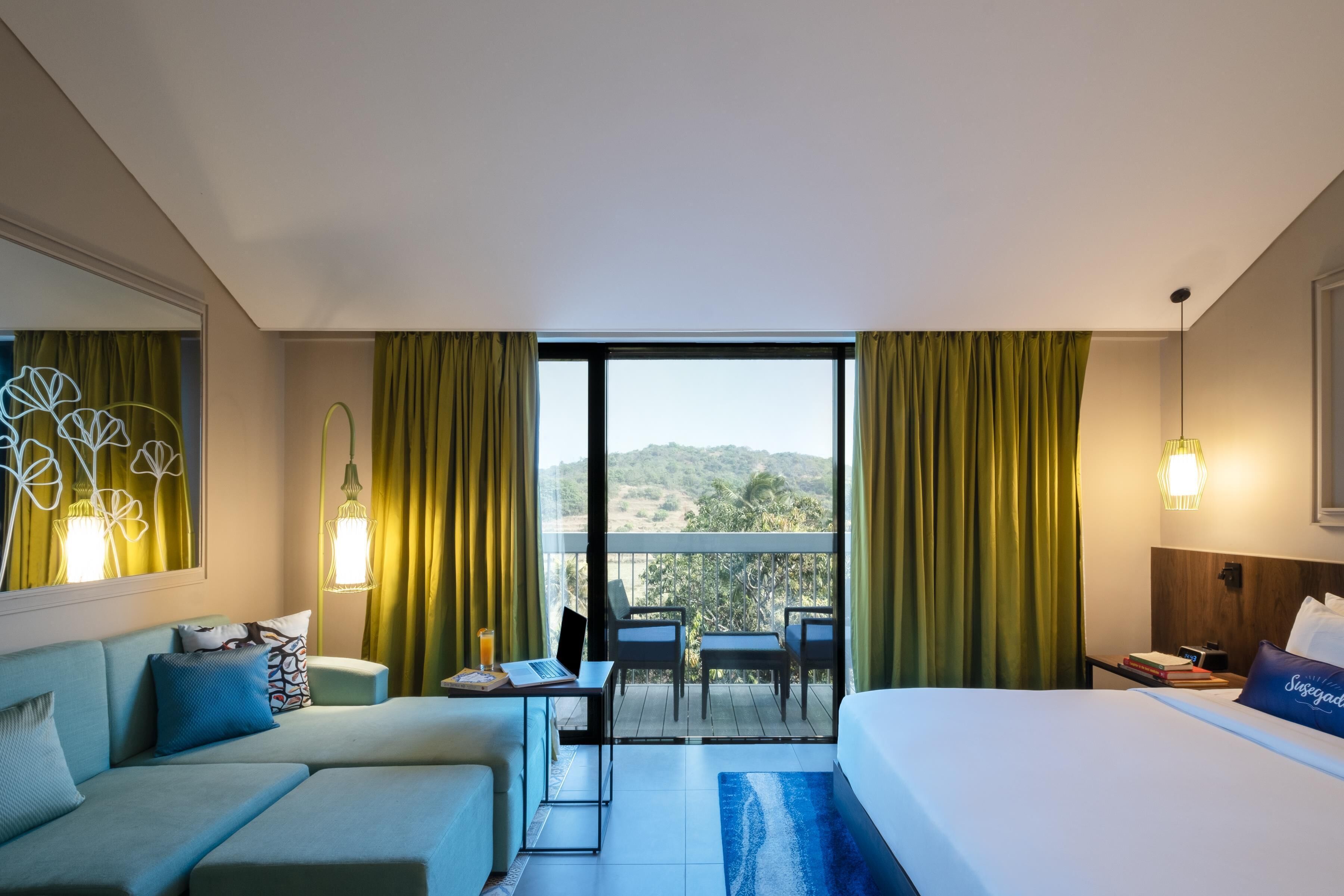 room, 1 king bed, balcony | premium bedding, in-room safe, desk, laptop workspace