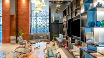 Sala de estar en el lobby