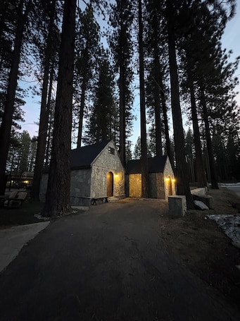 家庭独立别墅 | 街景. 翡翠湾旅馆