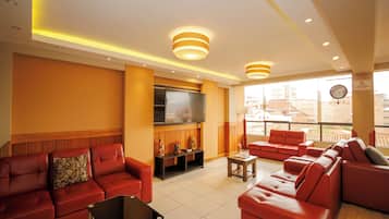 Coin salon dans le hall