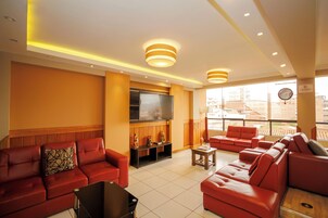 Sala de estar en el lobby