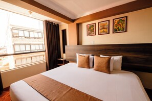 Junior Suite | 10 bedrooms, down comforters, individually decorated, desk - Principe III Cusco (Cusco)