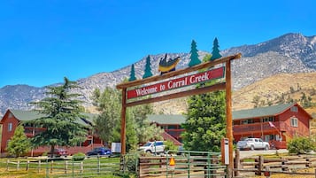 Entrada de la propiedad