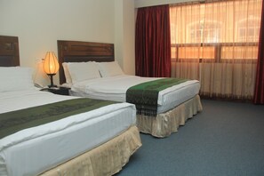 Deluxe Twin Room | Minibar, desk, free WiFi