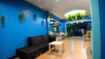 Sala de estar en el lobby