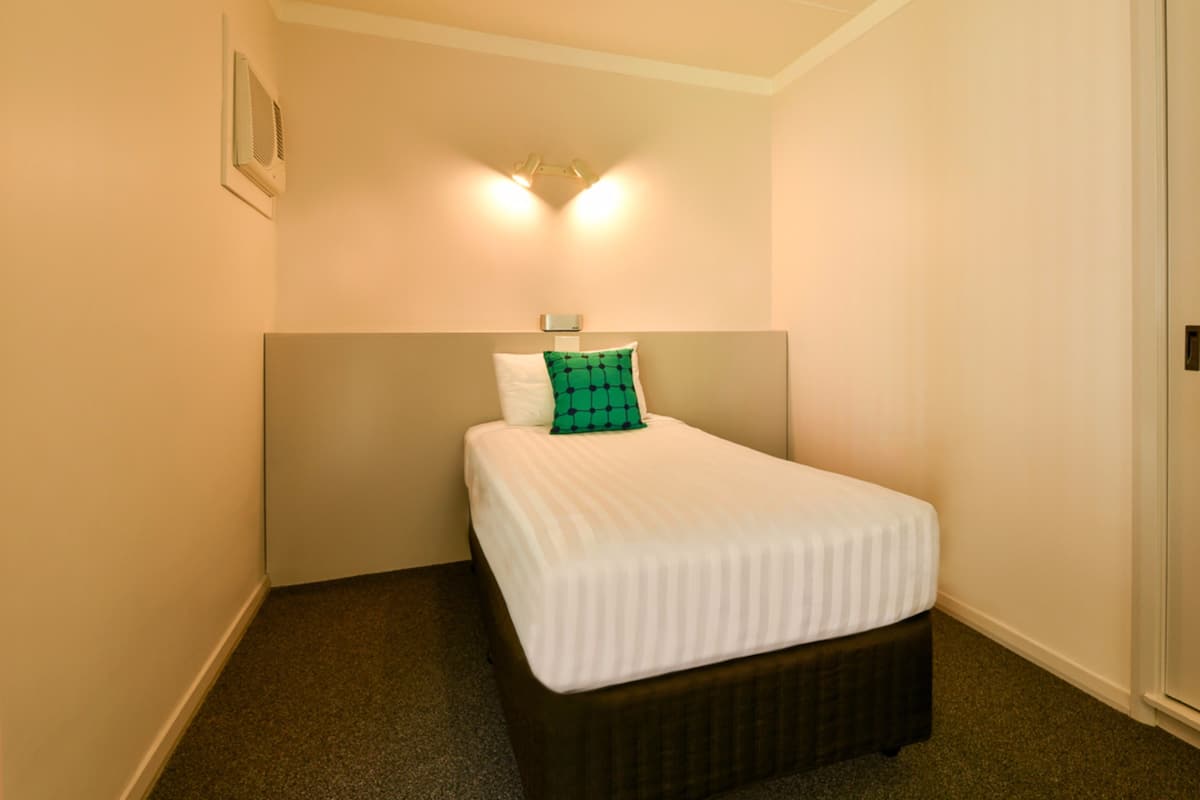 Standard Single Room | Laptop workspace, blackout drapes, iron/ironing board, free WiFi