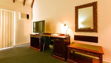 Centro de negocios en la habitación