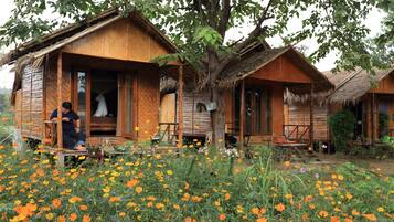 Bamboo Bungalow Garden View Fan | Free WiFi