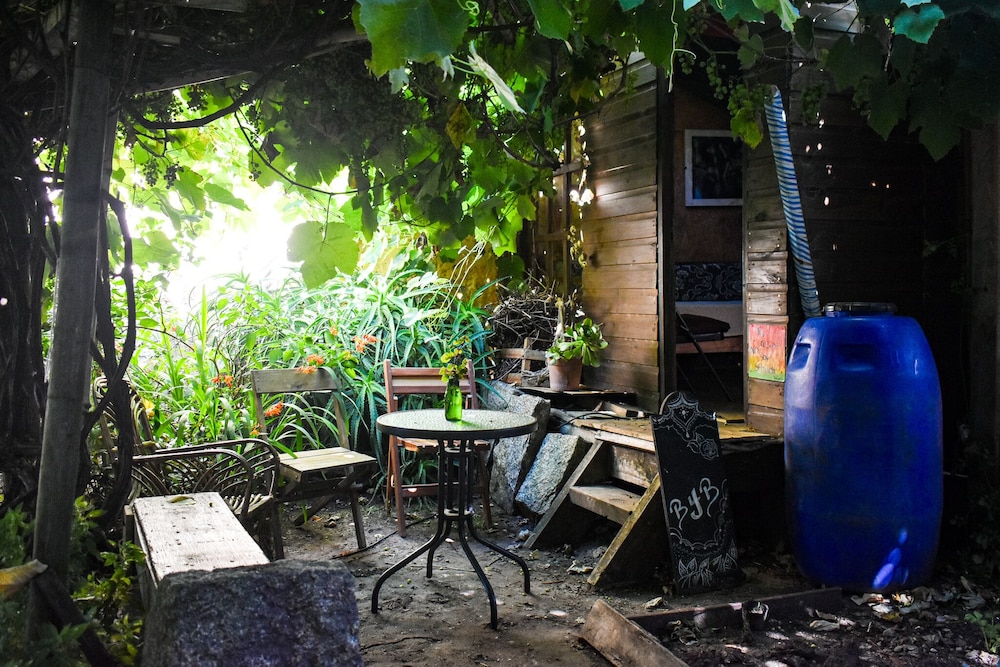 B & B Hostel by null