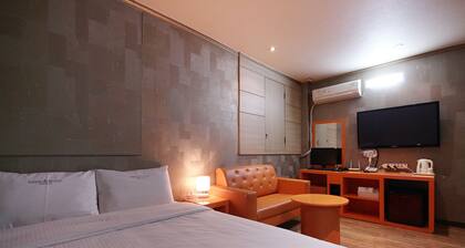 Apple House Mini Hotel
