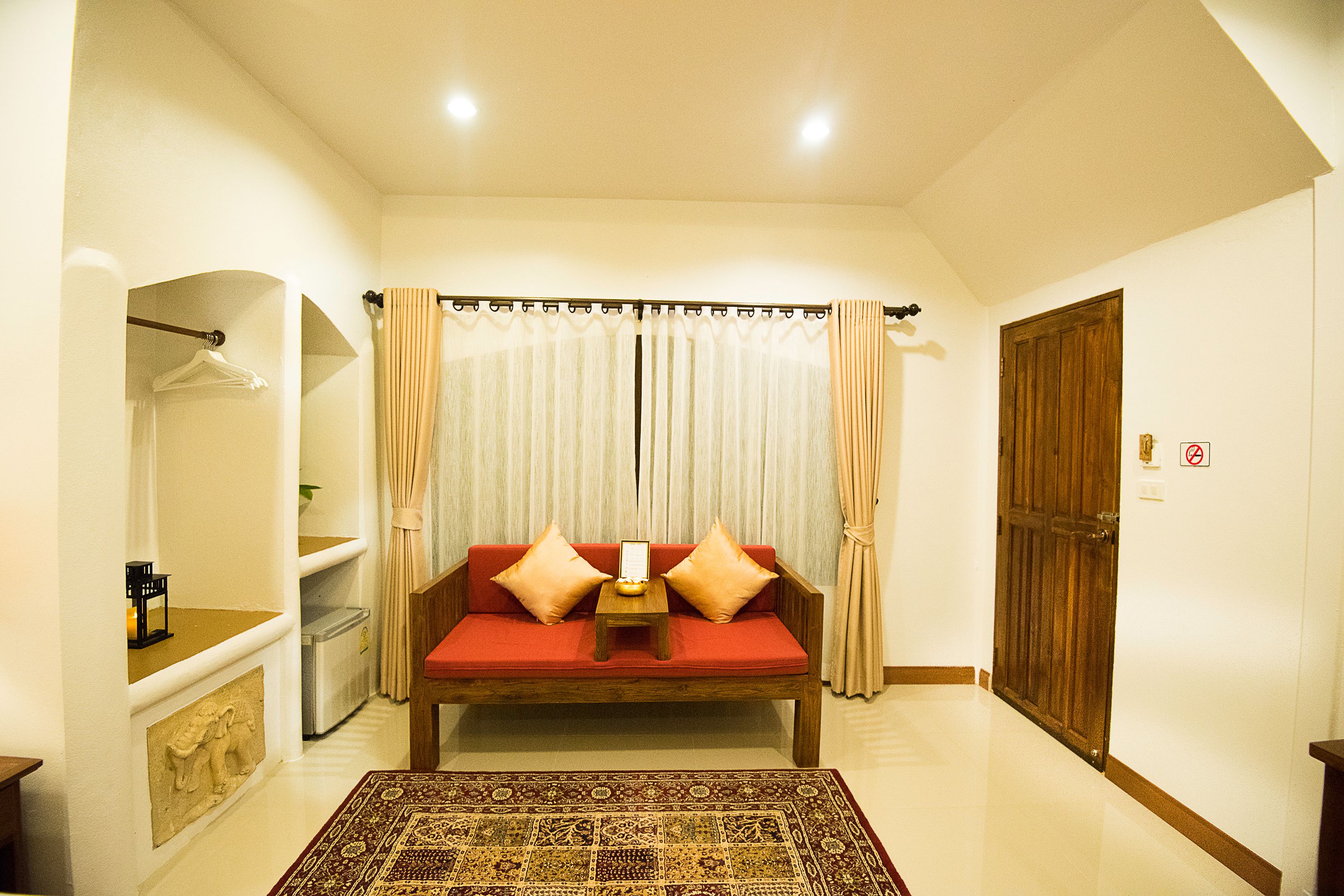 deluxe double room | desk, soundproofing, rollaway beds, free wifi