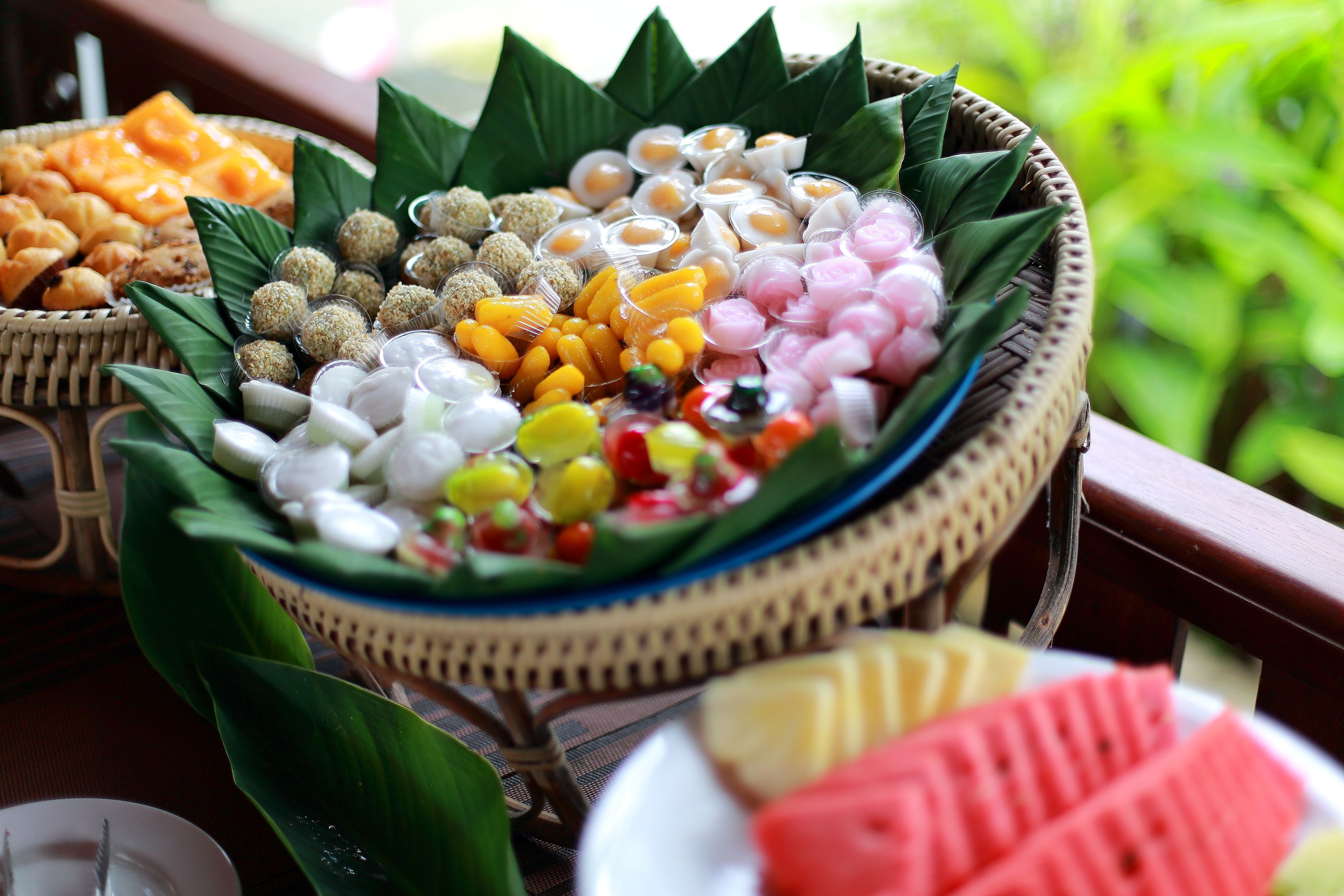 free daily full breakfast