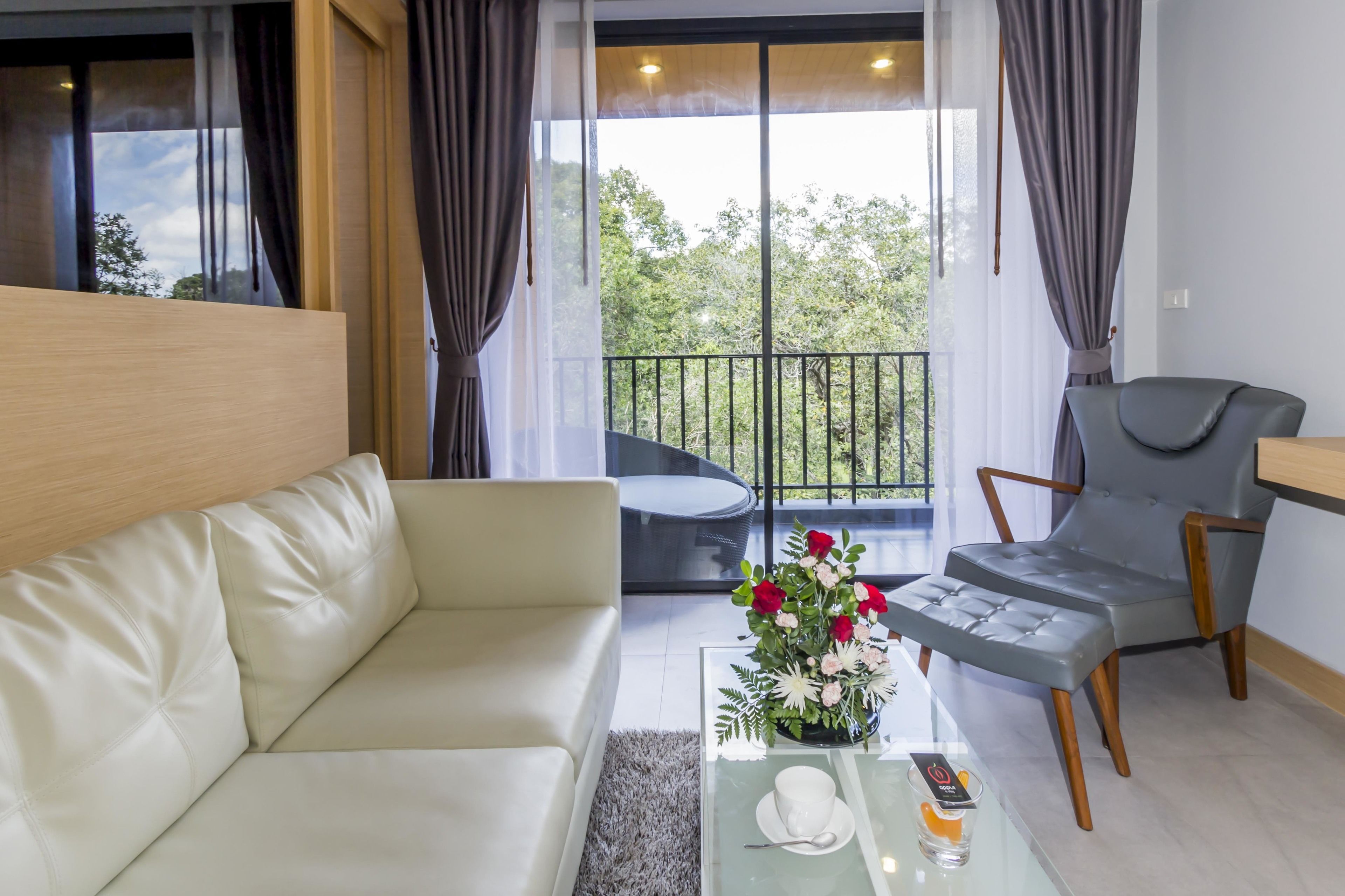 32-inch led tv with satellite channels, tv, fireplace