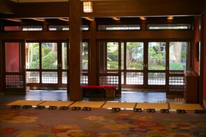 Interior entrance - Houshi (Komatsu)