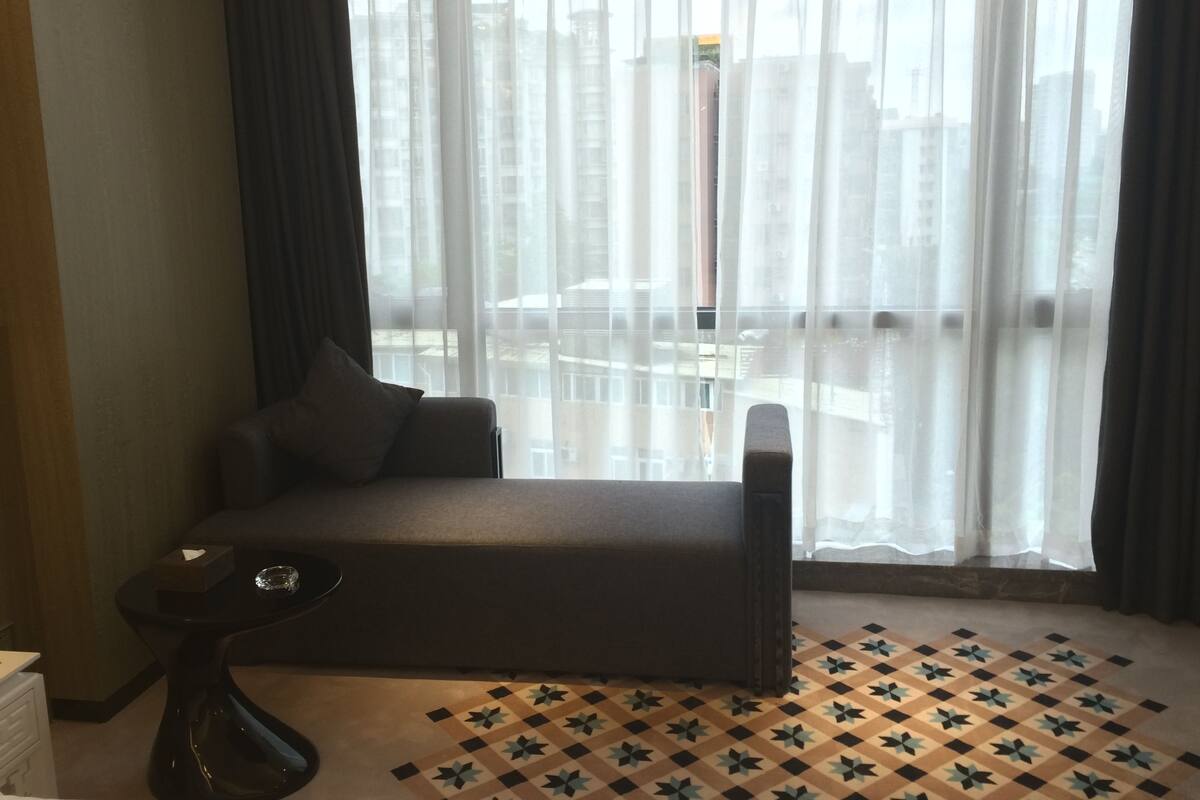 Premium bedding, in-room safe, desk, blackout curtains