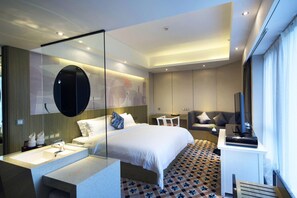 Premium bedding, in-room safe, desk, blackout drapes