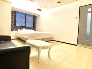 Economy Double Room | Premium bedding, desk, soundproofing, rollaway beds - Hotel Ritz Koshien (Nishinomiya)
