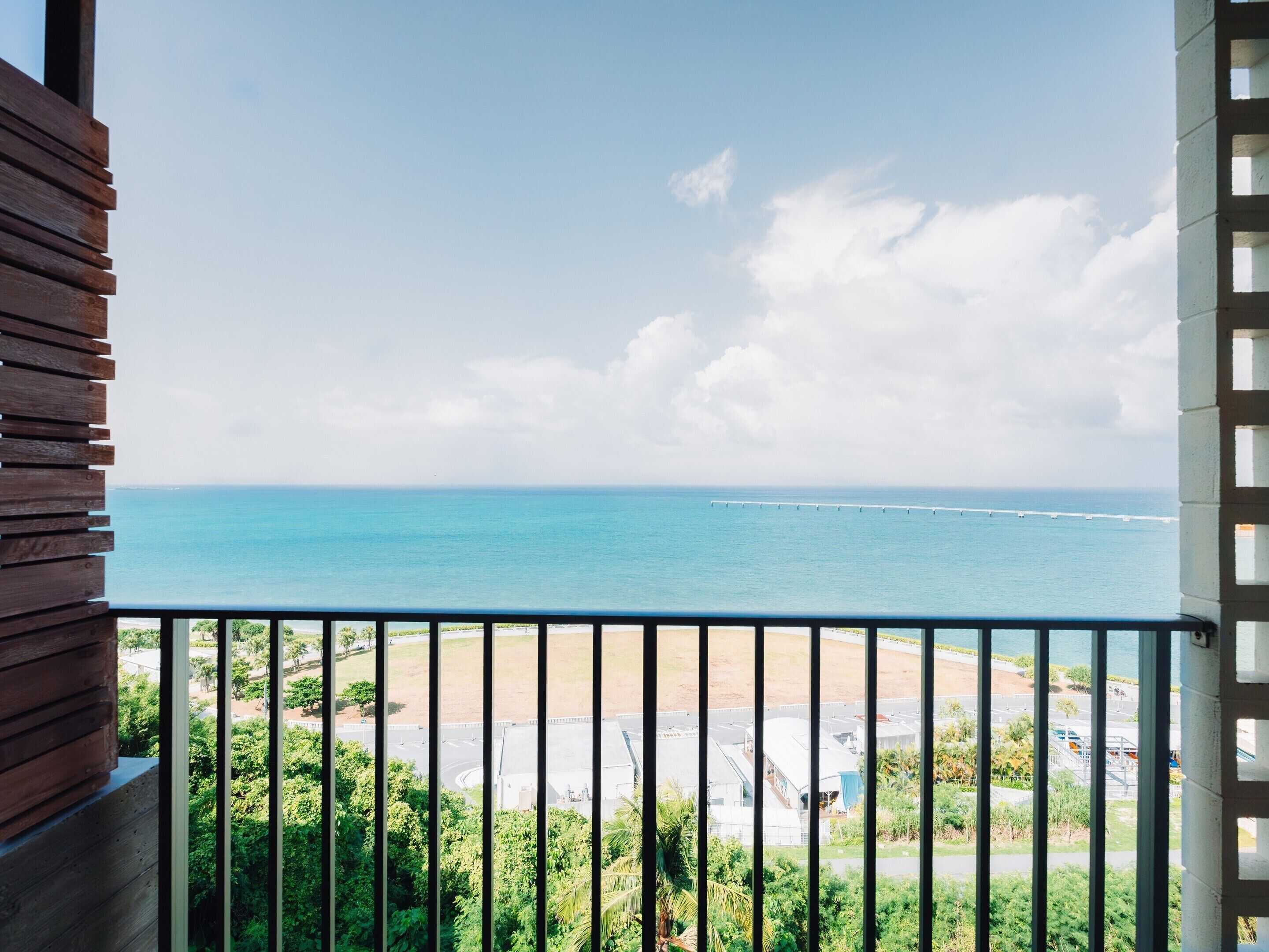 Private open-air Onsen bath / Twin Room with Tatami Area/ Ocean View | Down duvets, in-room safe, desk, blackout curtains