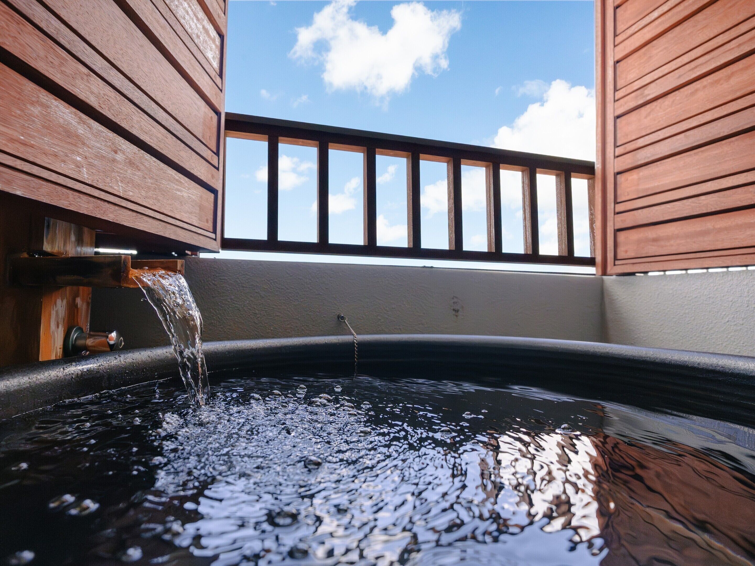 Private open-air Onsen bath / Deluxe Twin Room with Tatami Area / Airport View | Down duvets, in-room safe, desk, blackout curtains