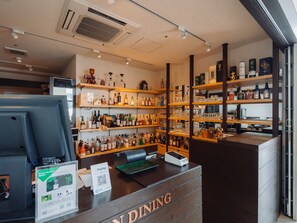 Lobby lounge - Ryukyu Onsen Senagajima Hotel (Tomigusuku)
