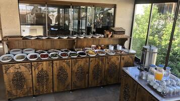 Free daily buffet breakfast