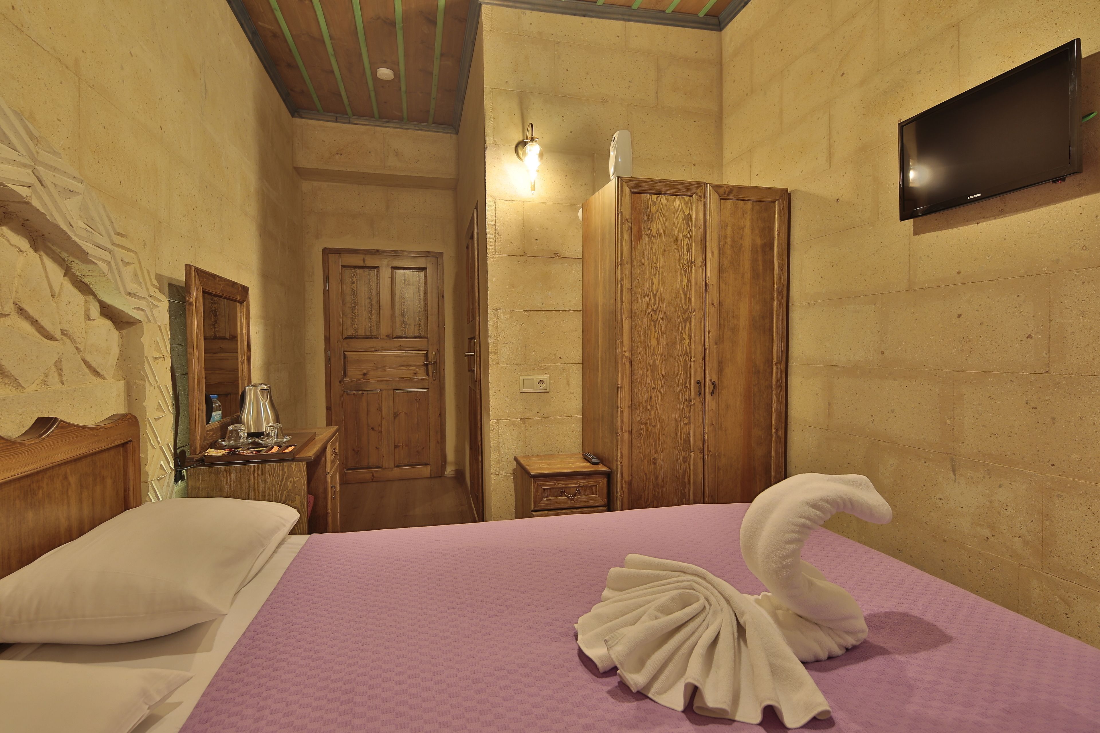 Egyptian cotton sheets, premium bedding, down comforters