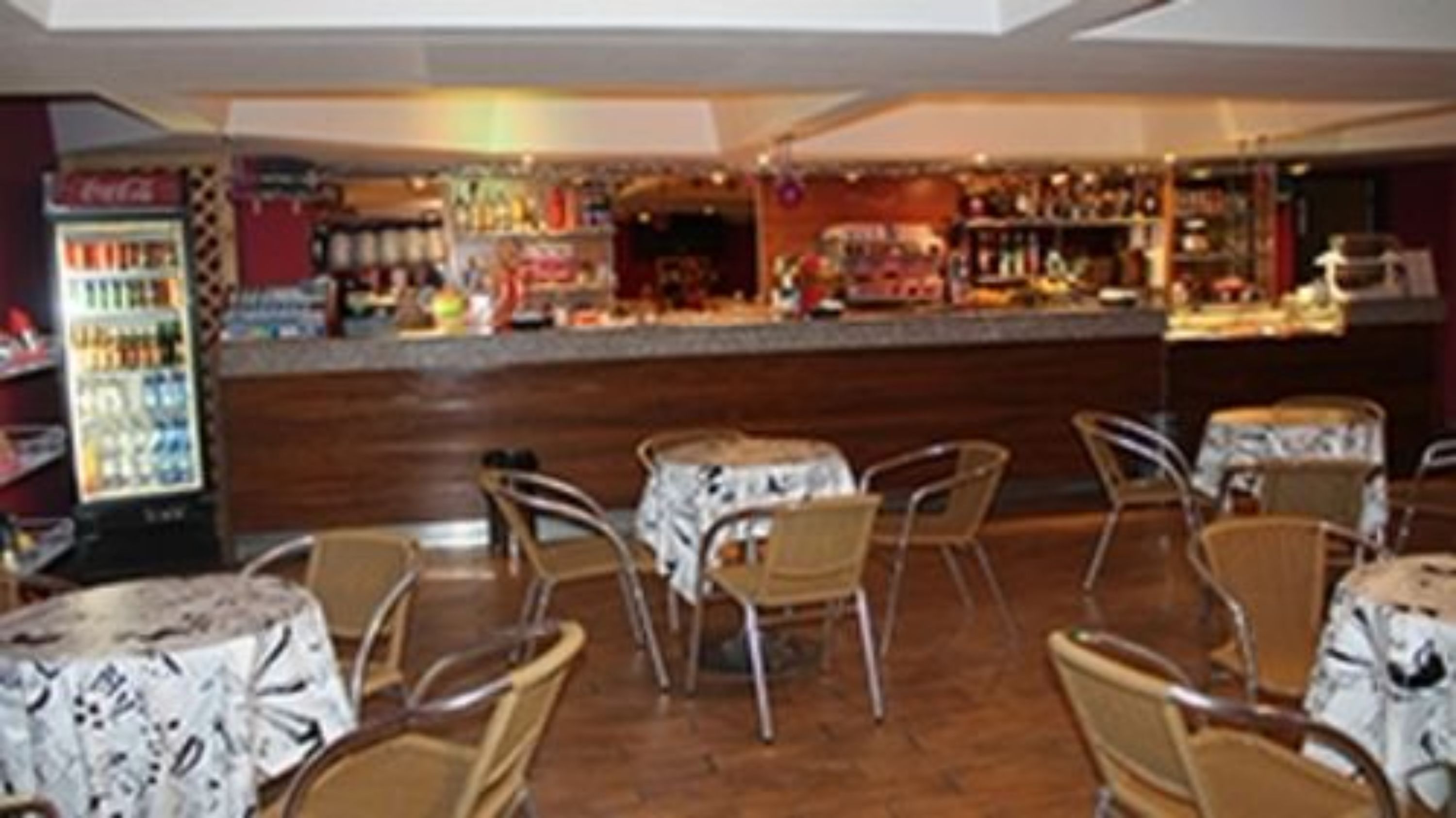 Bar (en la propiedad)