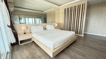 In-room safe, soundproofing, WiFi (free), bed sheets