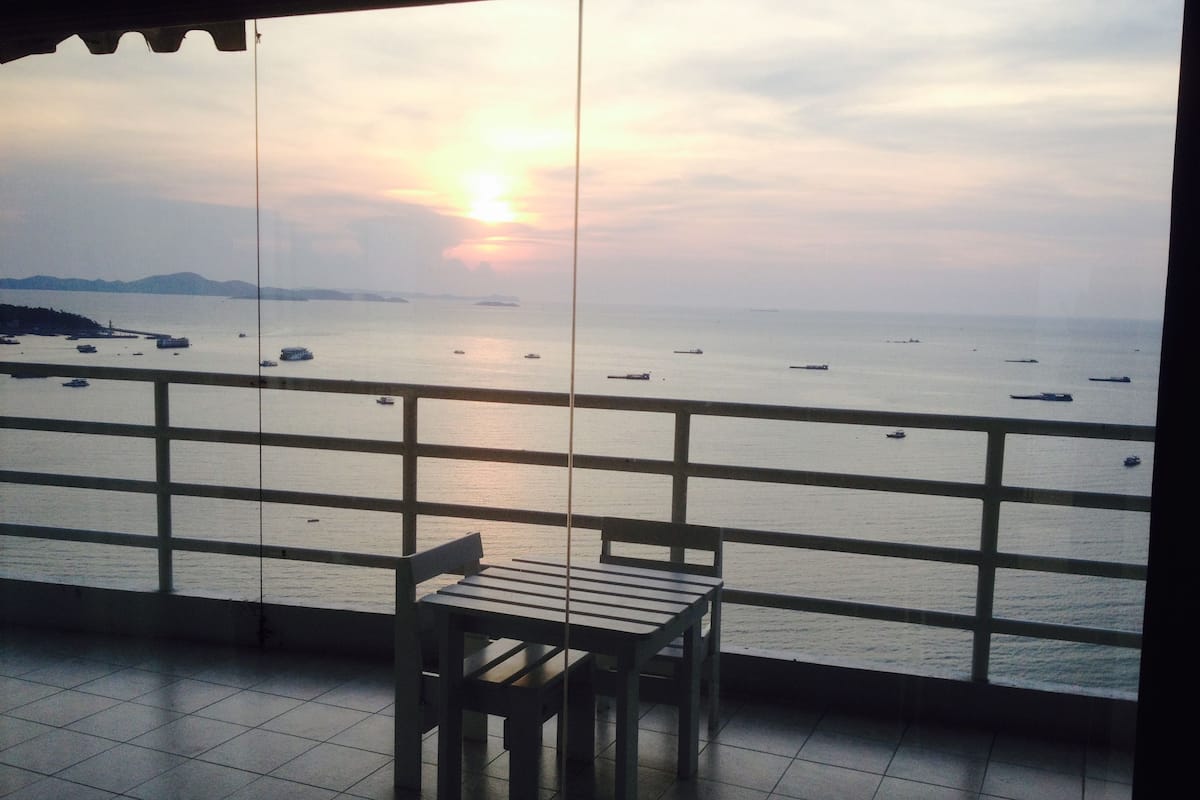 Suite, Kitchen, Ocean View | Balcony