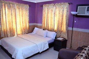 Phòng đơn Tiêu chuẩn | Bộ đồ giường cao cấp, màn/rèm cản sáng, giường gấp/giường phụ