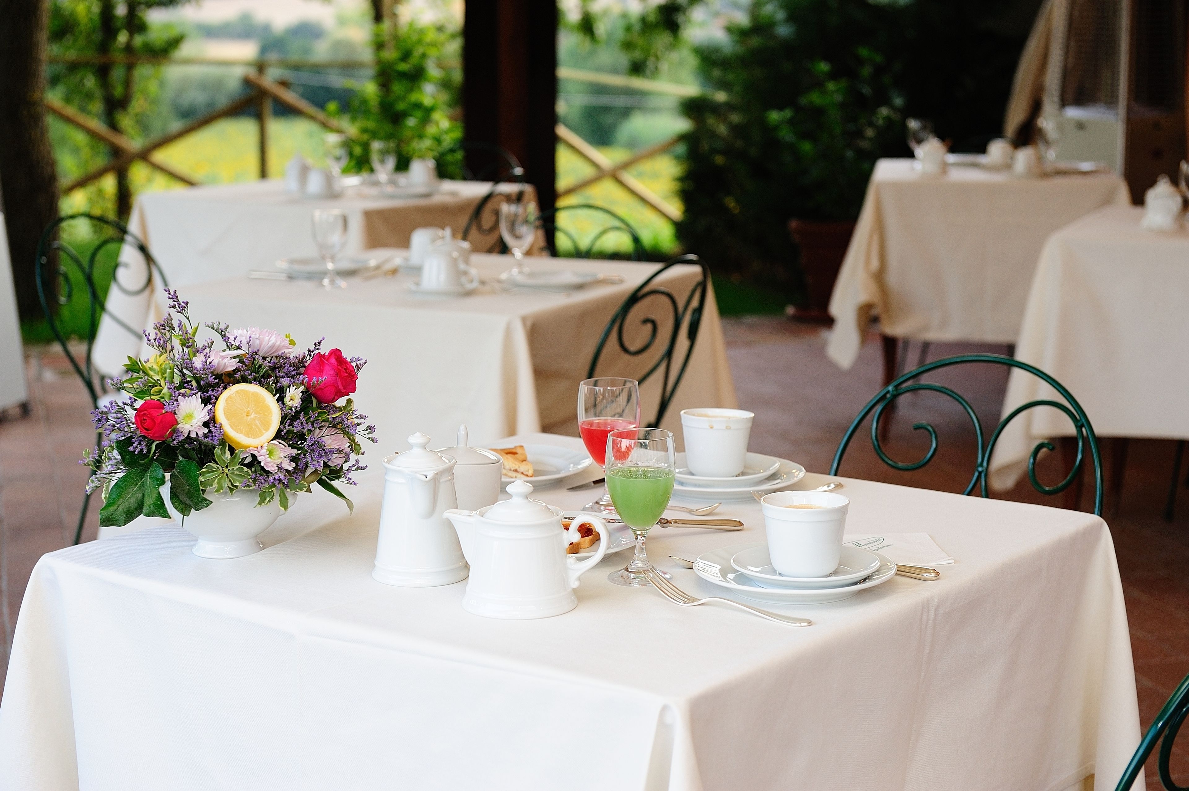 Petit déjeuner continental servi tous les jours en supplément