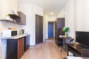 Standard Twin Room | Private kitchenette - LeoHotels On Rizhskiy (St. Petersburg)