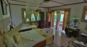 Interior - Rising Sun Guesthouse (La Digue)