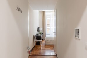 Premium bedding, minibar, in-room safe, desk - Opera Dreams (Rome)