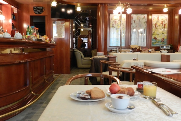 Colazione preparata su ordinazione inclusa, servita tutte le mattine