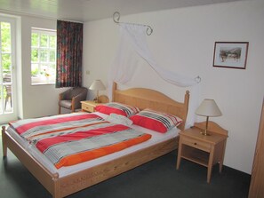 Double Room, Balcony (Type 4)