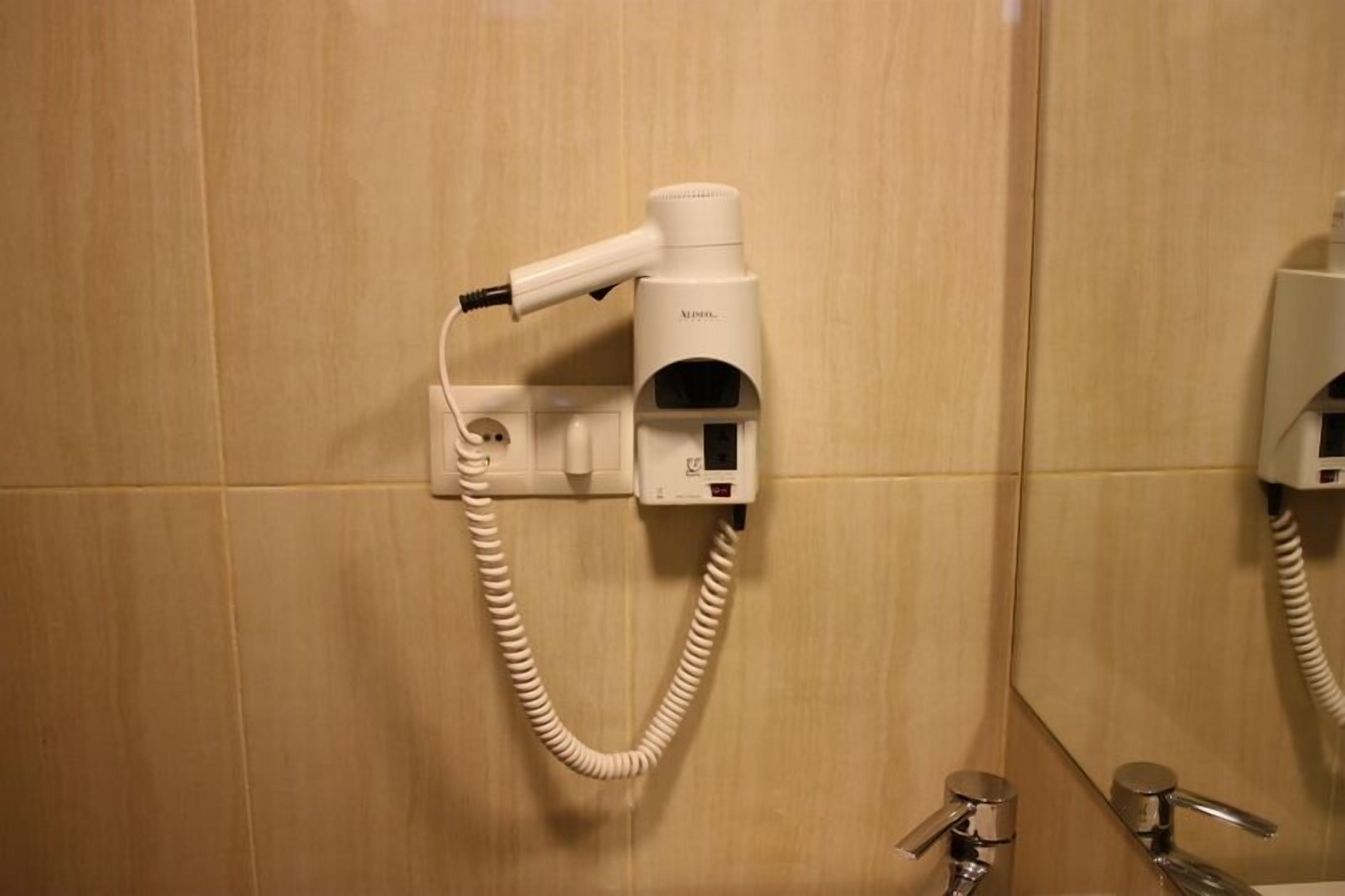 Photo - Hostal Rocamar