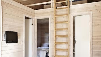 Cottage, 3 Bedrooms (Linen Excluded) | Blackout drapes, free WiFi